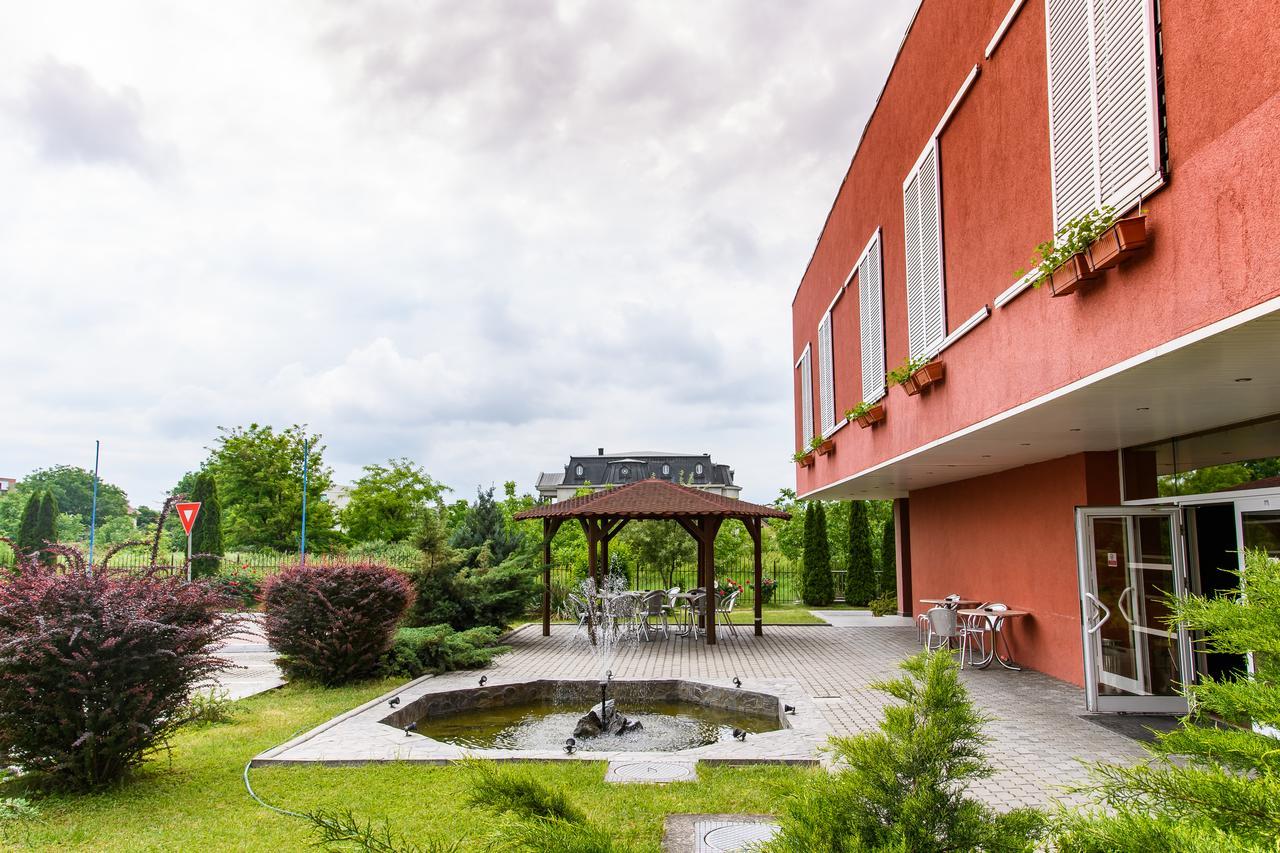 Hotel Torontal Timişoara Exterior foto